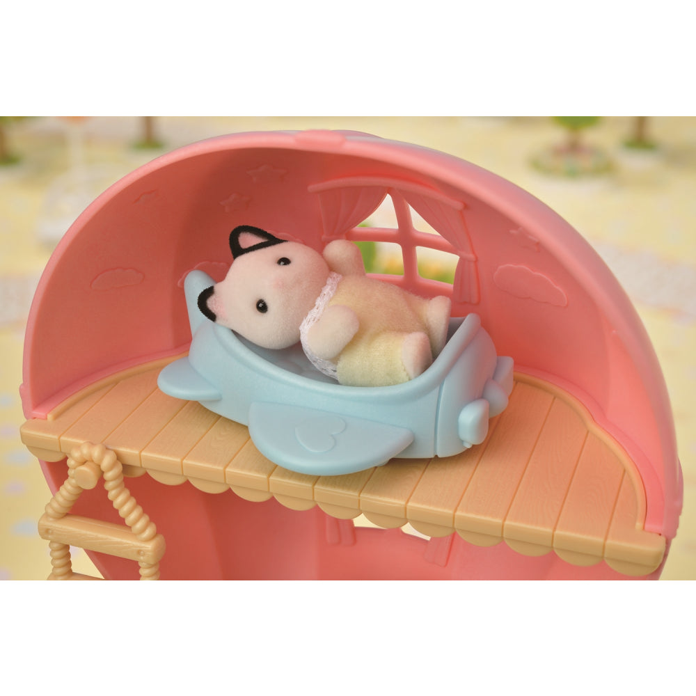 Sylvanian Families Baby Ballon Spielhaus – Luftige Abenteuer mit dem Tuxedo Katzen Baby