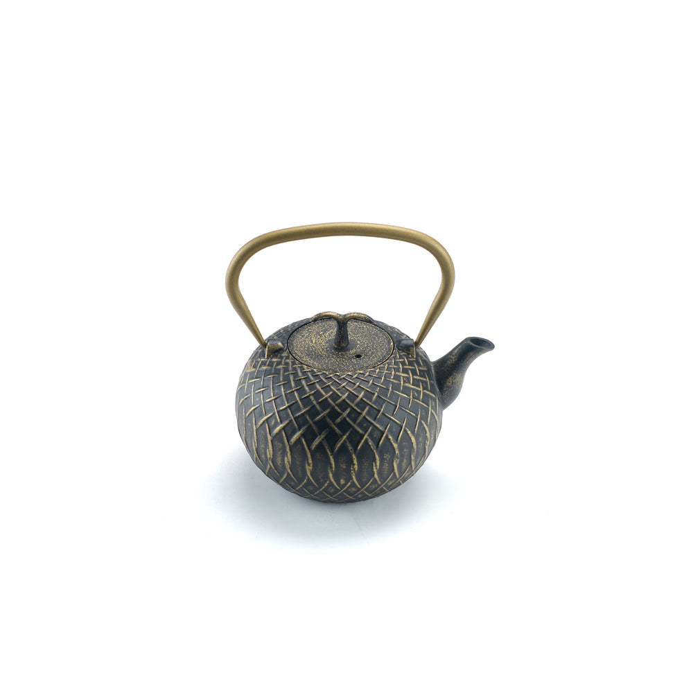 Gusseisen Teekanne "Abtauchender Wal"