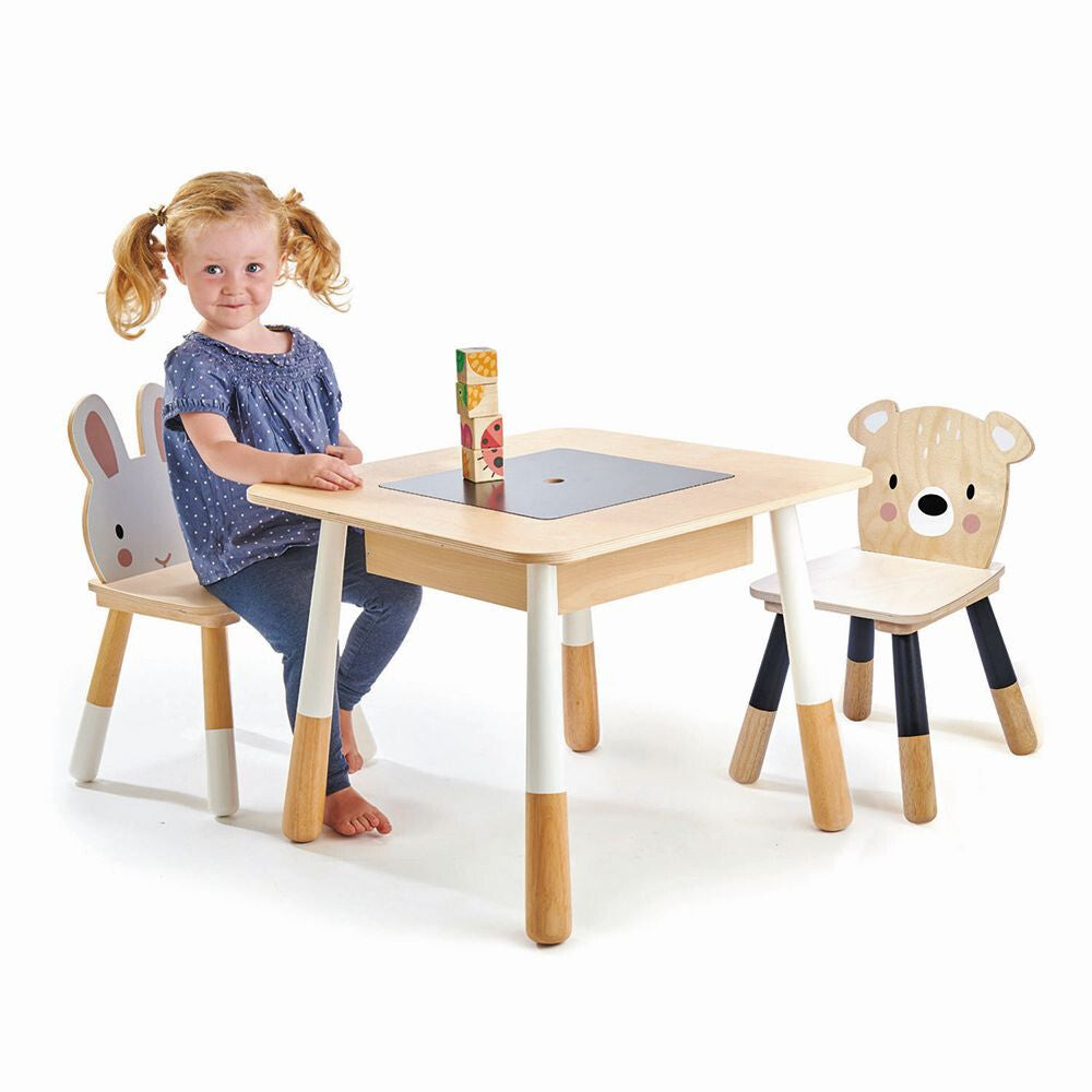 Tisch Wald - Stylischer Holztisch aus Massivholz